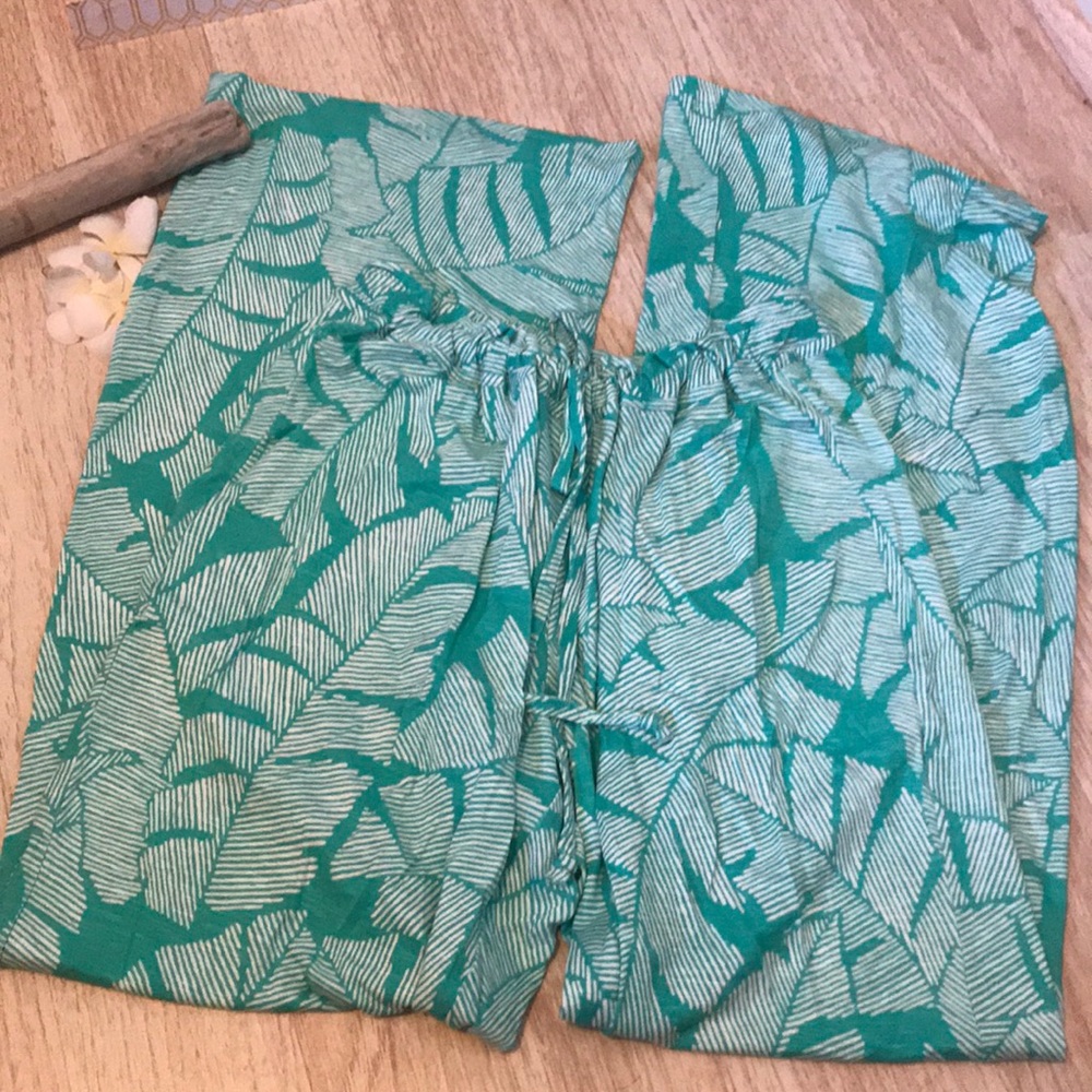 NWT ❤️ Tori Richards Pants
